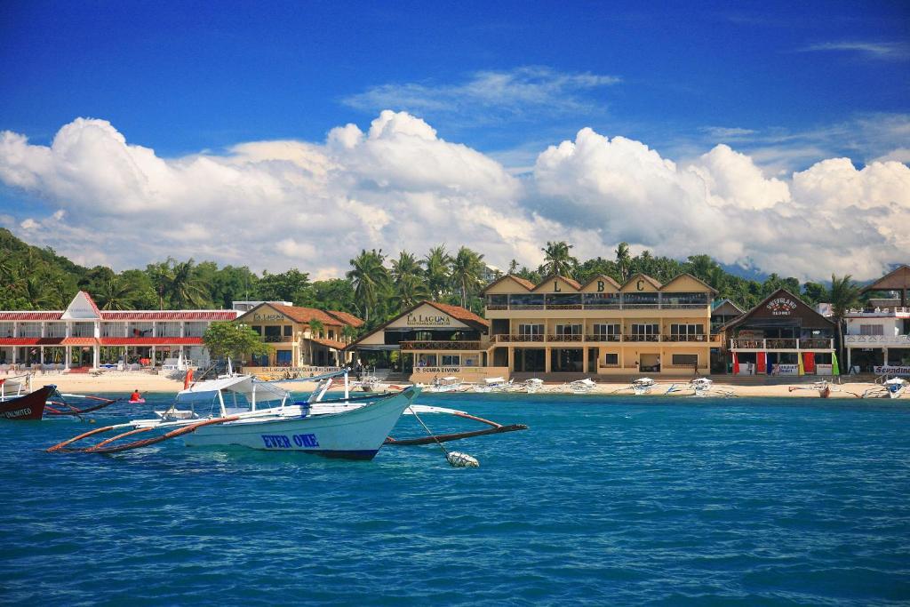 Lalaguna Beach Club And Dive Centre Puerto Galera Exterior foto